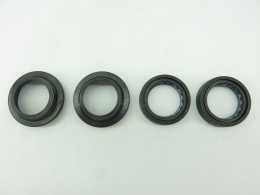 CT70 INVERTED FORK  - Fork Seals and wiper kit ( 33mm x 43mm x 10.5mm)